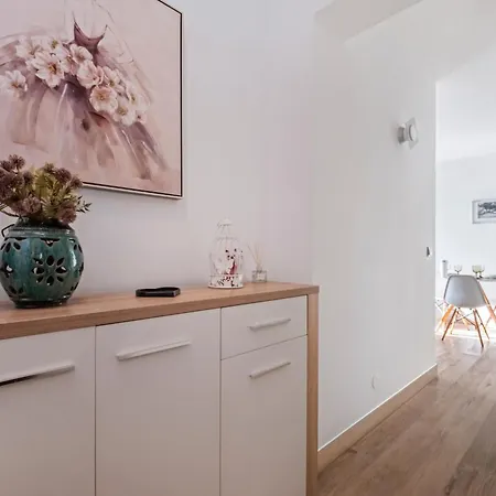 Apartment Forum Ocean View 4b By Homie